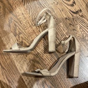 Used nude block heels